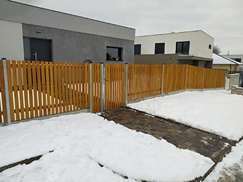 Dřevěný plot