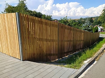 Dřevěný plot